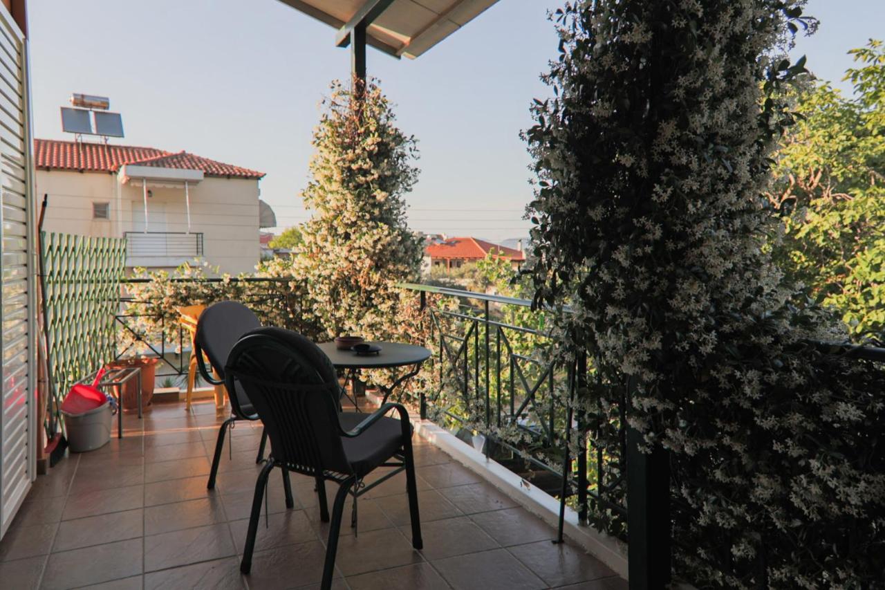 Tsertos Apartments Kamena Vourla Exterior photo