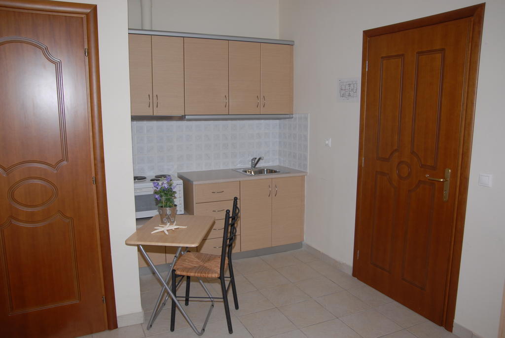 Tsertos Apartments Kamena Vourla Room photo